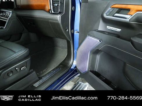Used 2022 GMC Sierra 1500 Denali w/ Denali Reserve Package image 24