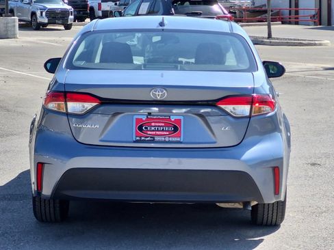 Used 2025 Toyota Corolla LE FWD image 4
