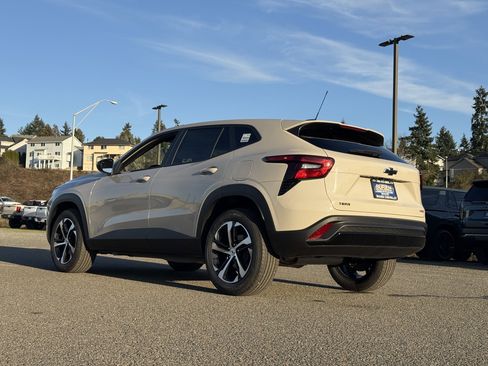 New 2026 Chevrolet Trax RS w/ Sunroof Package image 44