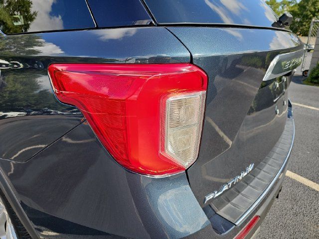 Used 2024 Ford Explorer Platinum w/ Technology Package AWD/4WD image 38
