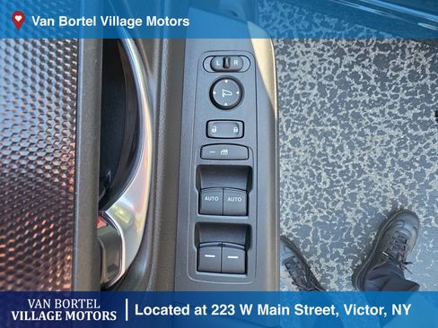 Used 2023 Honda CR-V EX image 11