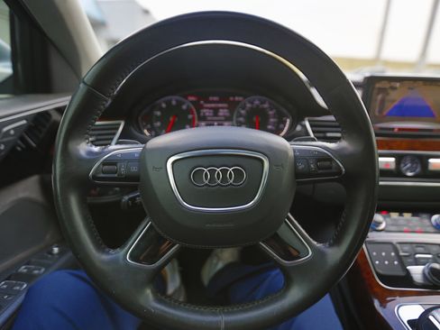 Used 2013 Audi A8 L 3.0T image 6