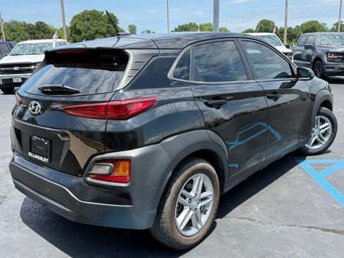 Used 2021 Hyundai Kona SE w/ Cargo Package FWD image 3