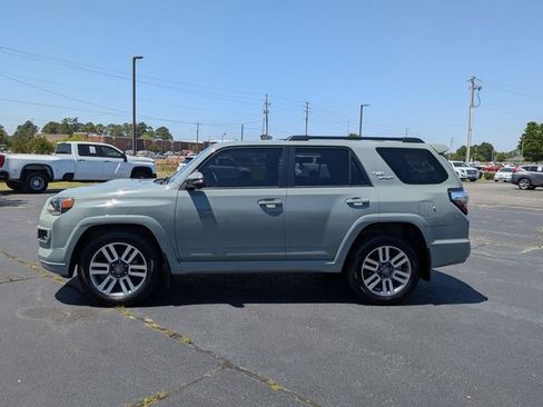 Used 2022 Toyota 4Runner TRD Sport w/ Technology Package RWD image 6