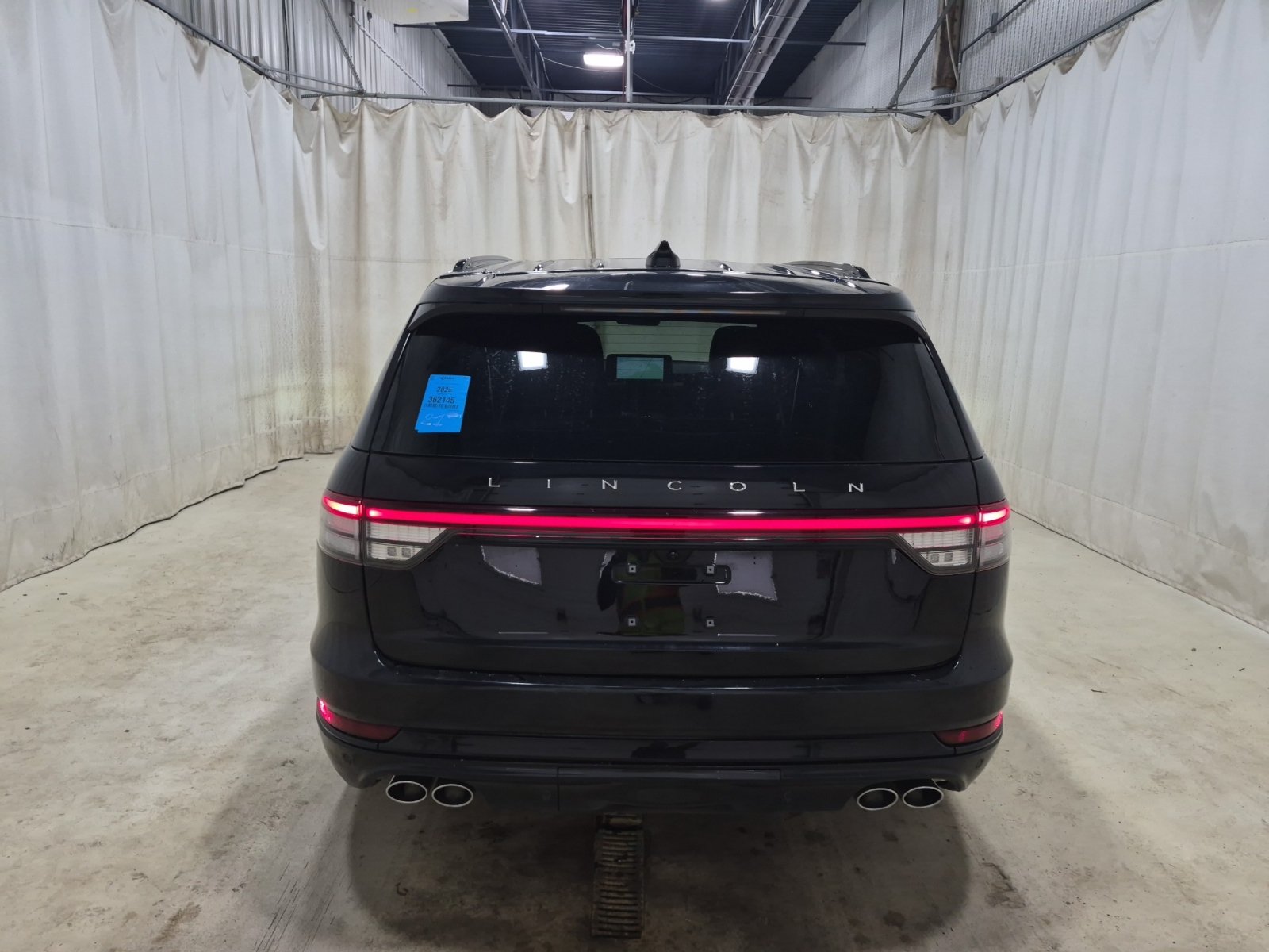 Used 2025 Lincoln Aviator Reserve w/ Equipment Group 201A AWD/4WD image 7