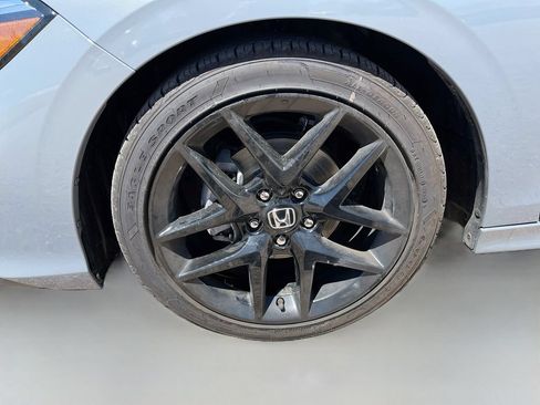 Used 2025 Honda Civic Sport image 28