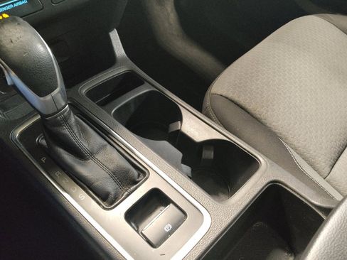 Used 2019 Ford Escape SE image 26