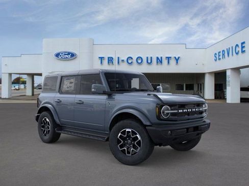 New 2025 Ford Bronco Outer Banks AWD/4WD image 7