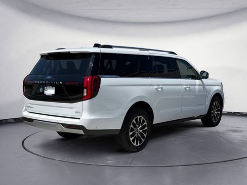 Used 2025 Ford Expedition Max Platinum AWD/4WD image 7