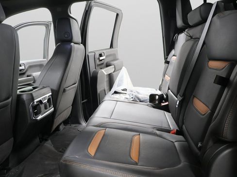 Used 2020 GMC Sierra 2500 AT4 image 26