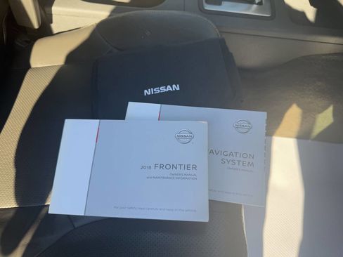 Used 2018 Nissan Frontier PRO-4X w/ Pro-4x Luxury Package image 42