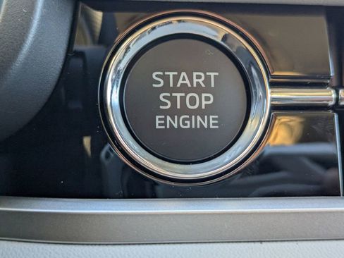 New 2026 Mitsubishi Outlander SE FWD image 35