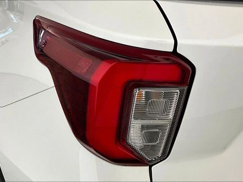 Used 2023 Ford Explorer ST-Line image 29