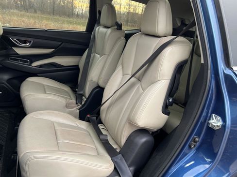 Used 2022 Subaru Ascent Limited w/ Technology Package image 7