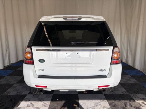 Used 2015 Land Rover LR2 AWD/4WD image 7