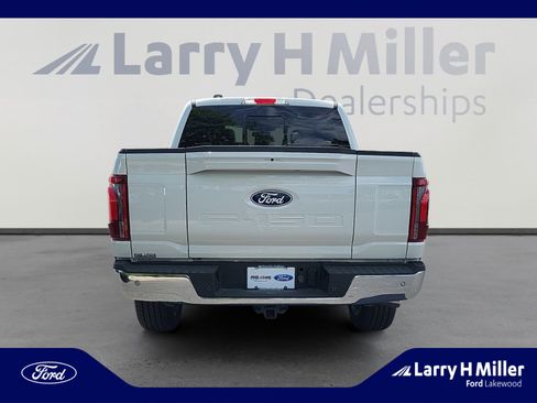 New 2025 Ford F150 Lariat w/ Equipment Group 502A High image 4