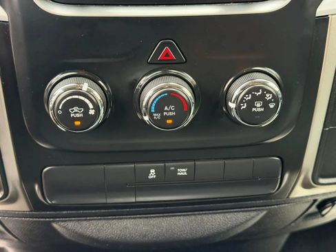 Used 2016 RAM 1500 Classic SLT RWD image 21
