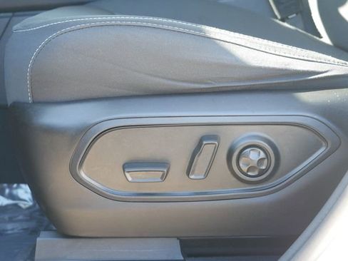 Used 2024 Jeep Grand Cherokee L Laredo image 15