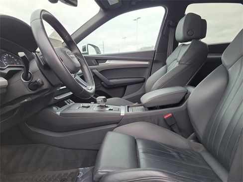 Used 2020 Audi Q5 2.0T Premium image 19
