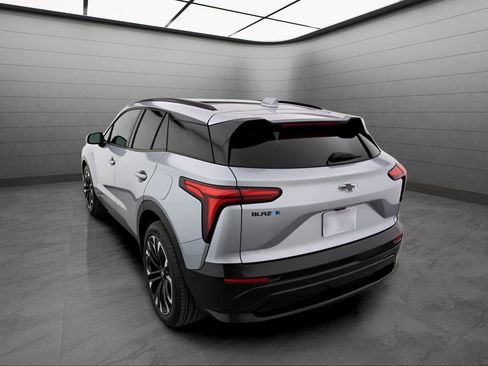 Used 2024 Chevrolet Blazer EV RS image 5