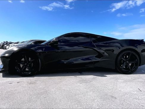 Used 2021 Chevrolet Corvette Stingray Preferred Cpe w/ Z51 Performance Package RWD image 3