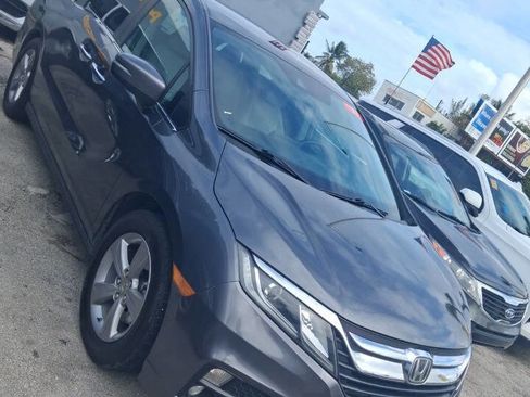 Used 2018 Honda Odyssey EX image 9