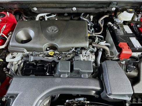 Used 2025 Toyota RAV4 LE image 32