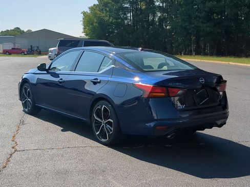 Used 2024 Nissan Altima 2.5 SR FWD image 6