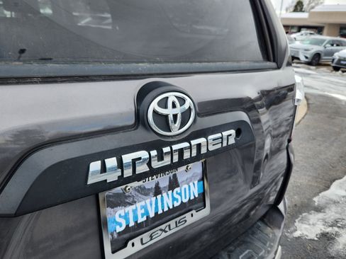 Used 2016 Toyota 4Runner Trail image 17