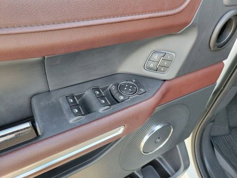 Used 2022 Ford Expedition Limited image 14