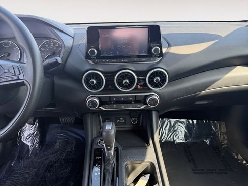 Used 2025 Nissan Sentra S image 13