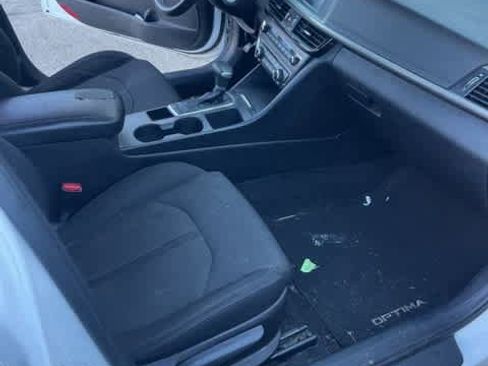 Used 2018 Kia Optima LX image 35