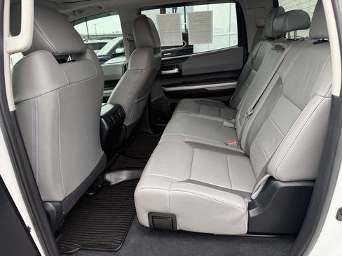 Used 2018 Toyota Tundra Limited w/ Limited Premium Package AWD/4WD image 14
