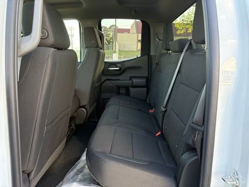 New 2026 Chevrolet Silverado 1500 Custom w/ Turbomax Blackout Package AWD/4WD image 12