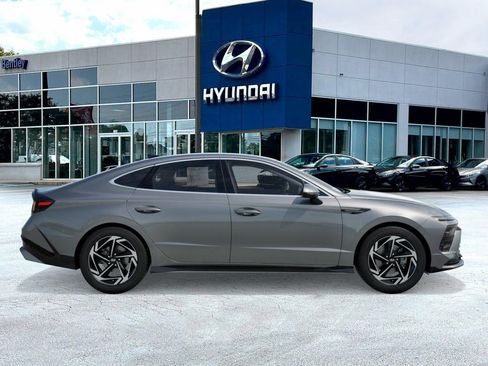 New 2026 Hyundai Sonata SEL FWD image 7