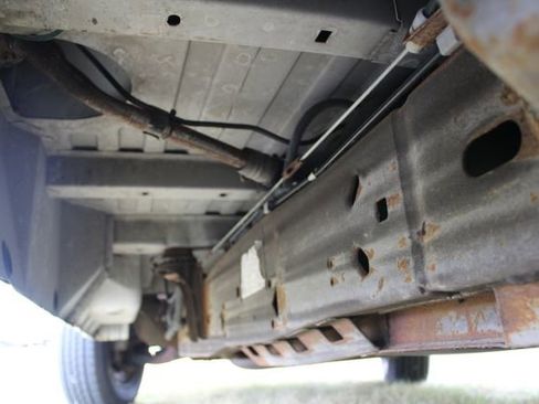 Used 2009 Chevrolet Express 2500 image 13