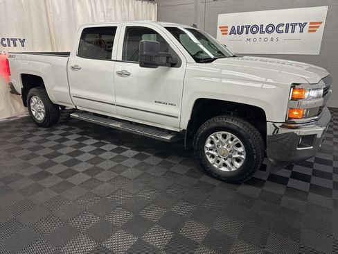 Used 2015 Chevrolet Silverado 2500 LTZ image 2