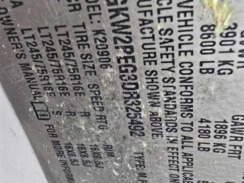 Used 2013 GMC Yukon XL 2500 w/ Skid Plate Package AWD/4WD image 34
