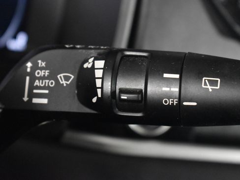 Used 2023 Mitsubishi Outlander SE image 23