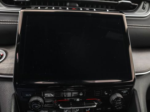 New 2025 Jeep Grand Cherokee L Limited w/ Black Appearance Package image 15