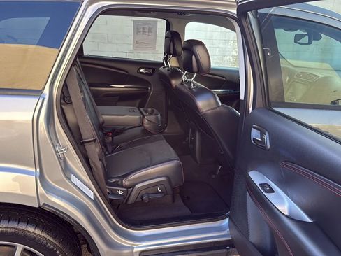 Used 2019 Dodge Journey GT image 25