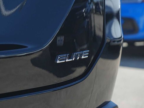 Used 2026 Honda Pilot Elite image 8