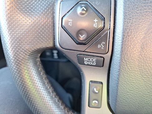 Used 2020 Toyota Tacoma TRD Sport image 22