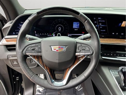 Used 2023 Cadillac Escalade ESV Premium Luxury RWD image 30
