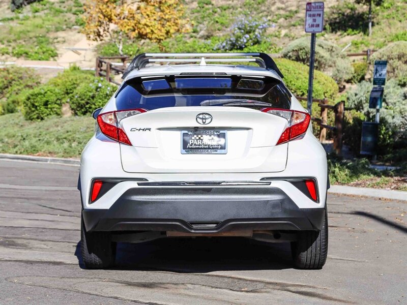 Used 2019 Toyota C-HR LE FWD image 4