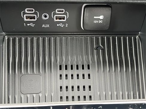 New 2026 Jeep Grand Cherokee Altitude image 24