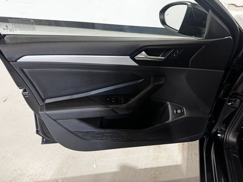 Used 2025 Volkswagen Jetta Sport FWD image 18
