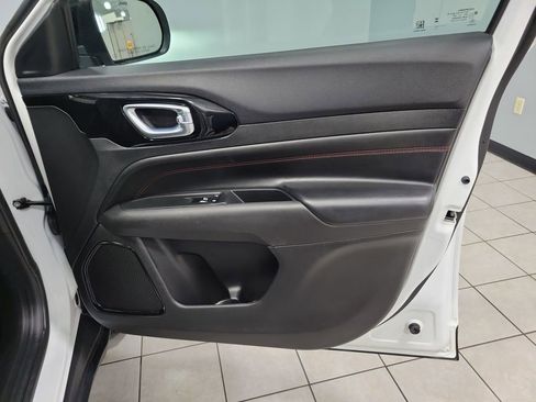 Used 2023 Jeep Compass Trailhawk w/ Trailhawk Convenience Group image 29