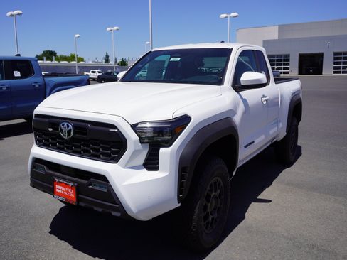New 2026 Toyota Tacoma SR5 RWD image 5