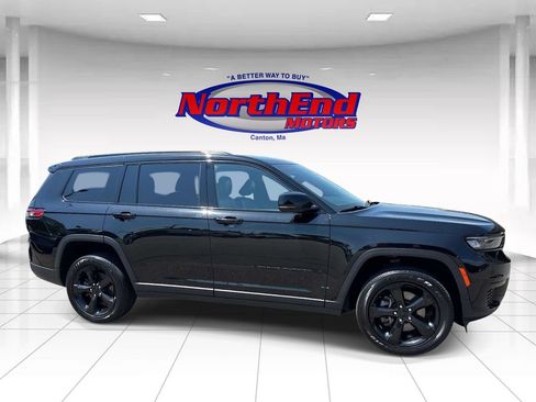 Used 2023 Jeep Grand Cherokee L Laredo AWD/4WD image 2